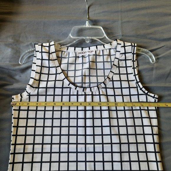 3/$15 Soda Pop Checkered Printed Tank Blouse - Black/White Size XS - Picture 12 of 15